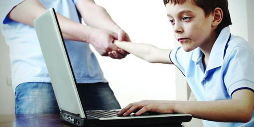 Çocukların internet kullanımına dikkat