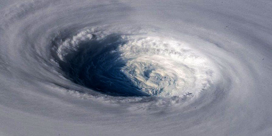 Haişen tayfunu Güney Kore'yi etkisi altına almaya başladı