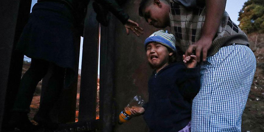 ABD yönetimi, Meksika sınırında çocukların tutulduğu merkezleri basına açacak