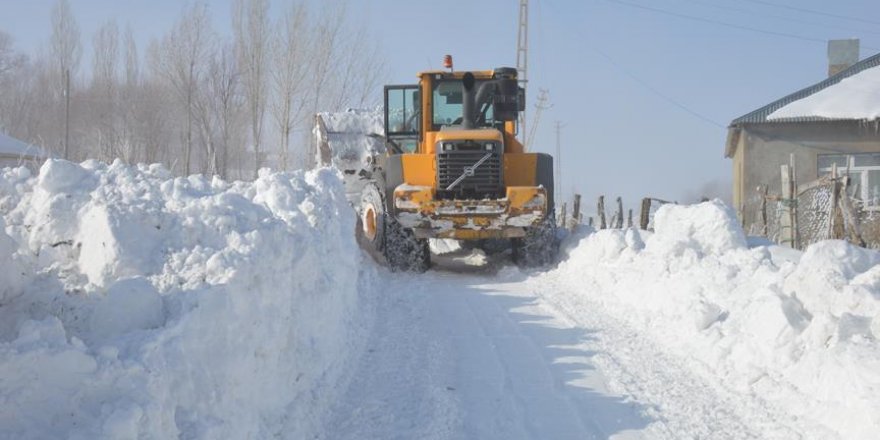 Doğu'da 136 köy ve mahalle yolu ulaşıma kapalı