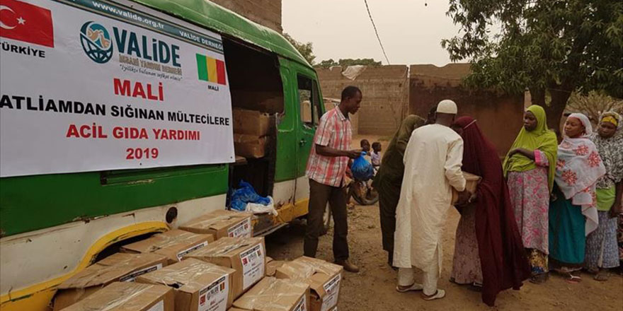 Mali'de saldırıya uğrayan Müslümanlara acil gıda yardımı