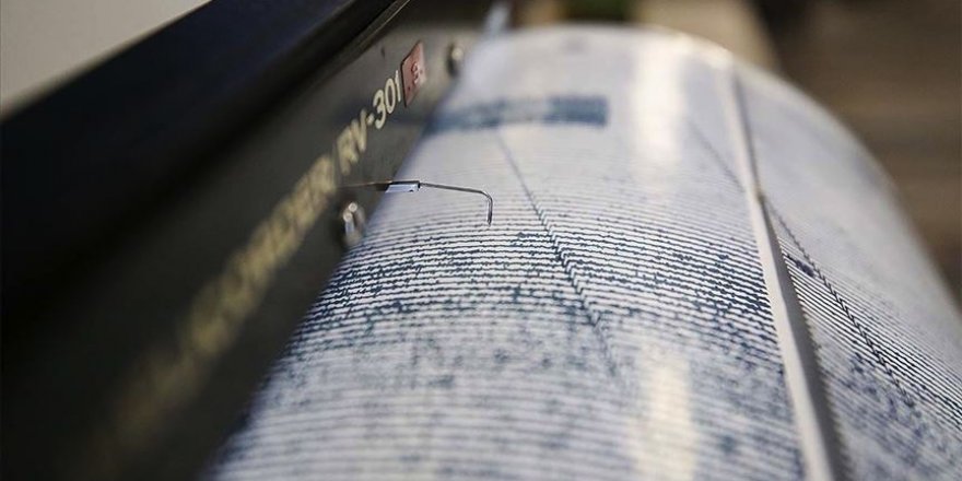 Japonya'nın Fukuşima eyaletinde 7,1 büyüklüğünde deprem