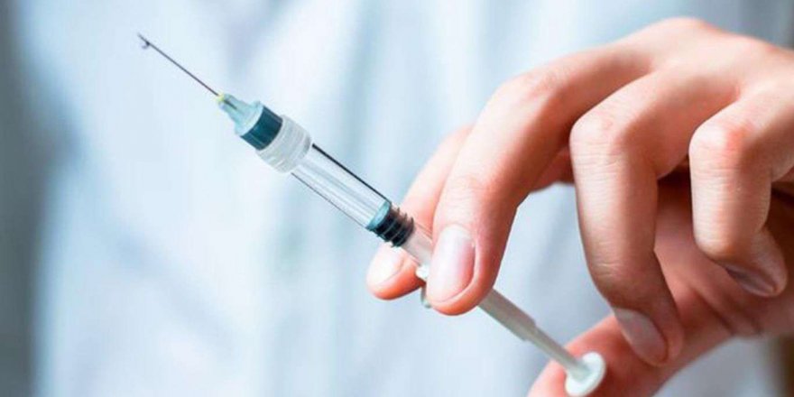 Grip ve zatürre aşılarının Kovid-19'a karşı koruduğunu gösteren bilimsel veri yok