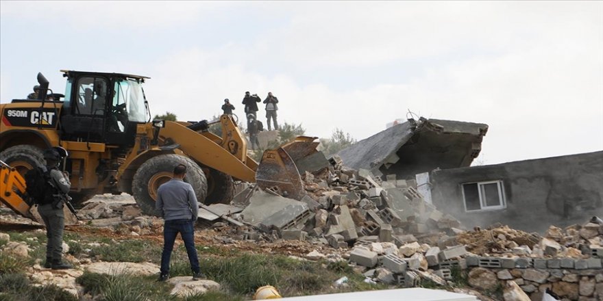 İsrail askerleri Batı Şeria'da Filistinli bedevilerin evlerini yıktı - Vimarsana News