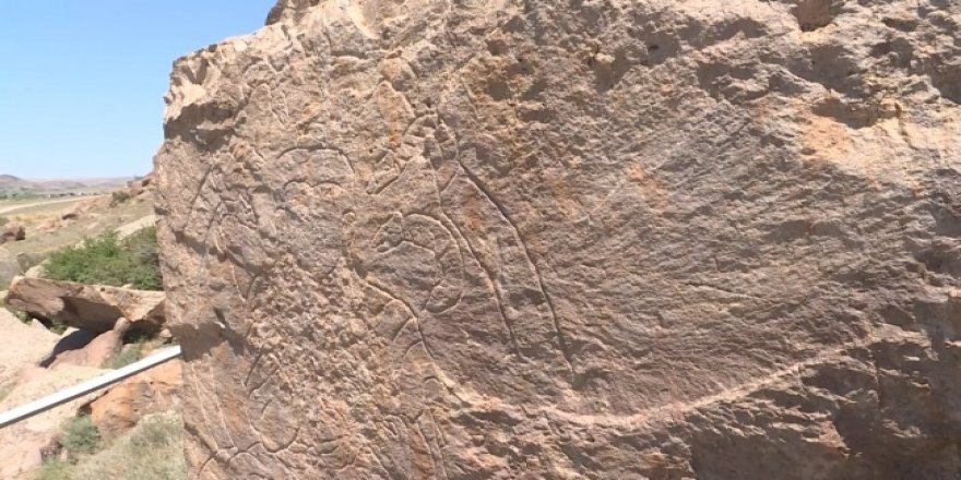 Eski Türk runik yazılarının bulunduğu müze - Vimarsana News