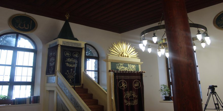 Turistlerin yeni rotası: 700 yıllık Orhan Camii