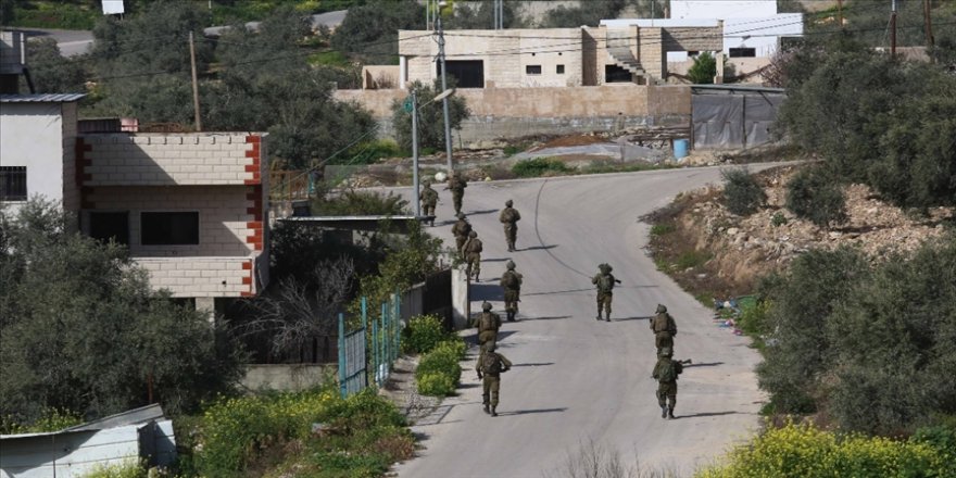 İşgalci İsrail güçleri, Al Jazeera muhabirinin öldürüldüğü Cenin'e yine baskın düzenledi