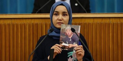 Çin'in Uygur soykırımını TBMM'de haykırdı: Türkiye'ye geldim diye ailem hapse atıldı