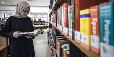 İmam Hatipli İclal, ne kursa gitti ne yardım aldı internetten 7 dil öğrendi