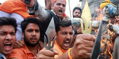Hindu rahiplerden Müslümanlara soykırım çağrısı