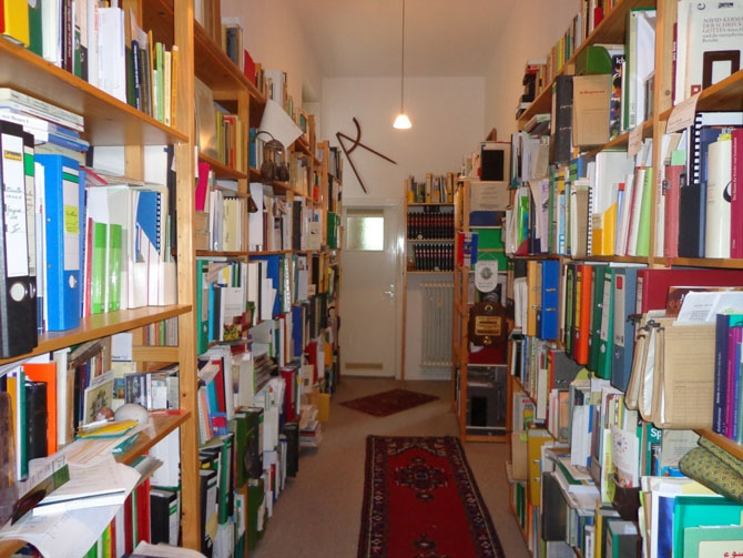 ahmet-wolf-dieter-aries’i-kutuphanesi.jpg ahmet-wolf-dieter-aries’i-kutuphanesi.jpg