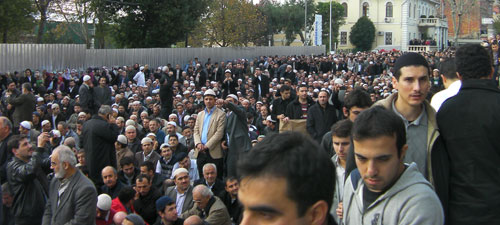 cenaze3.jpg cenaze3.jpg