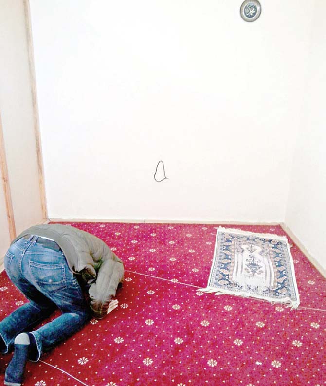 haber-foto-02-002.jpg odtü, pembe baraka, mescid,