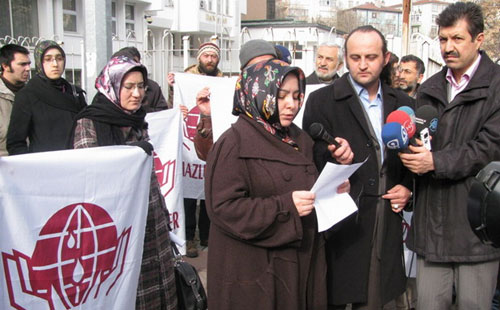 mazlumder_eylem_haberici1.jpg mazlumder_eylem_haberici1.jpg