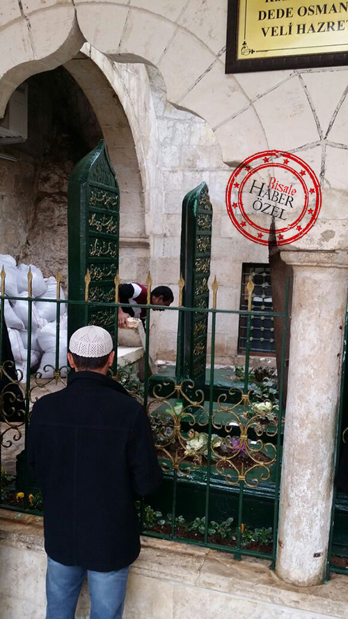 mezar2.jpg mezar2.jpg