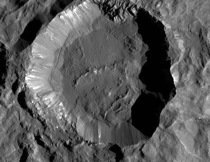 nasa-cuce-gezegen-001.jpg Nasa Cüce gezegen - dawn aracı