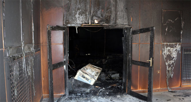 PKK'nın yaktığı kütüphane