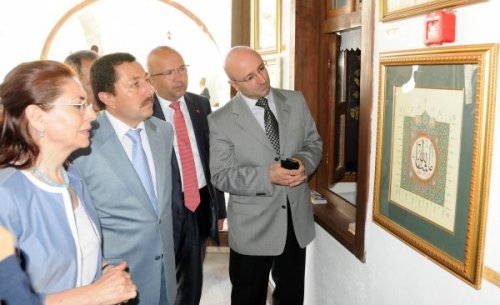 sabir-yolu-adli-sergi-sultan-divani-mevlevihane-muzesinde-acildi-337176-02.jpg