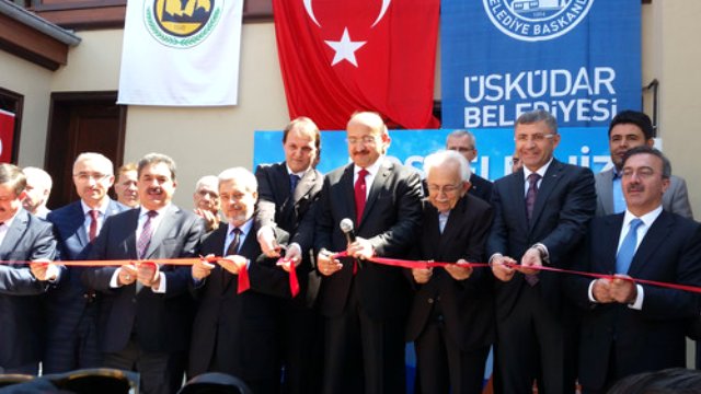 yalcin-akdogan-mehmet-firinci.jpg Yalçın Akdoğan: Said Nursi'nin hayatı Risale-i Nur kadar şaheserdir